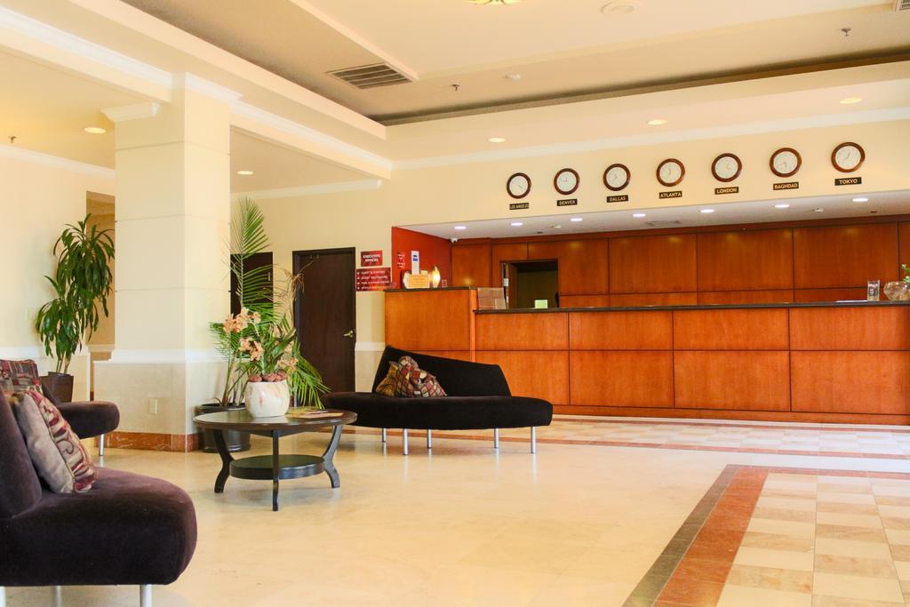 Hotel Ramada Plaza By Wyndham Atlanta Airport College Park Exteriér fotografie