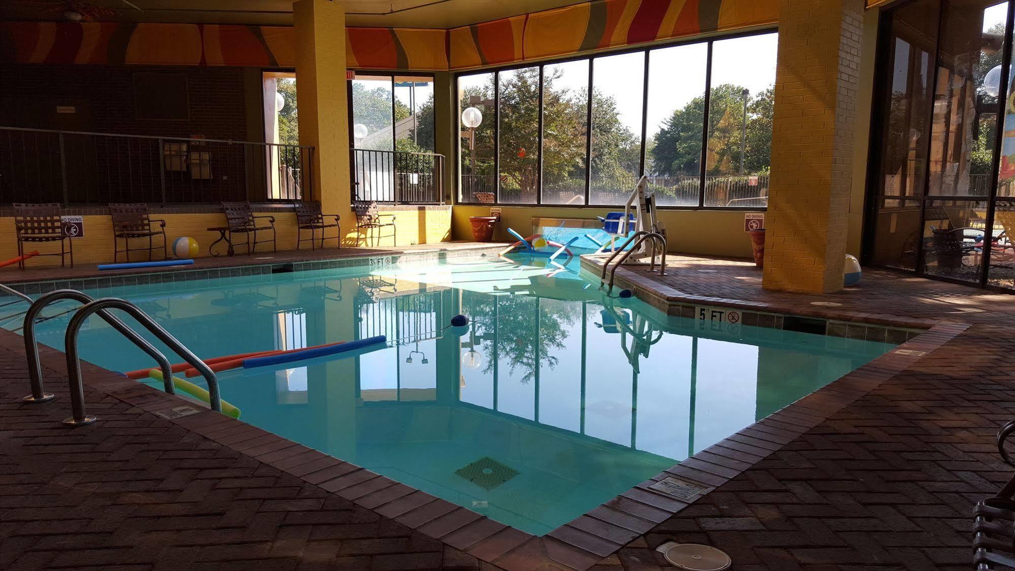 Hotel Ramada Plaza By Wyndham Atlanta Airport College Park Exteriér fotografie